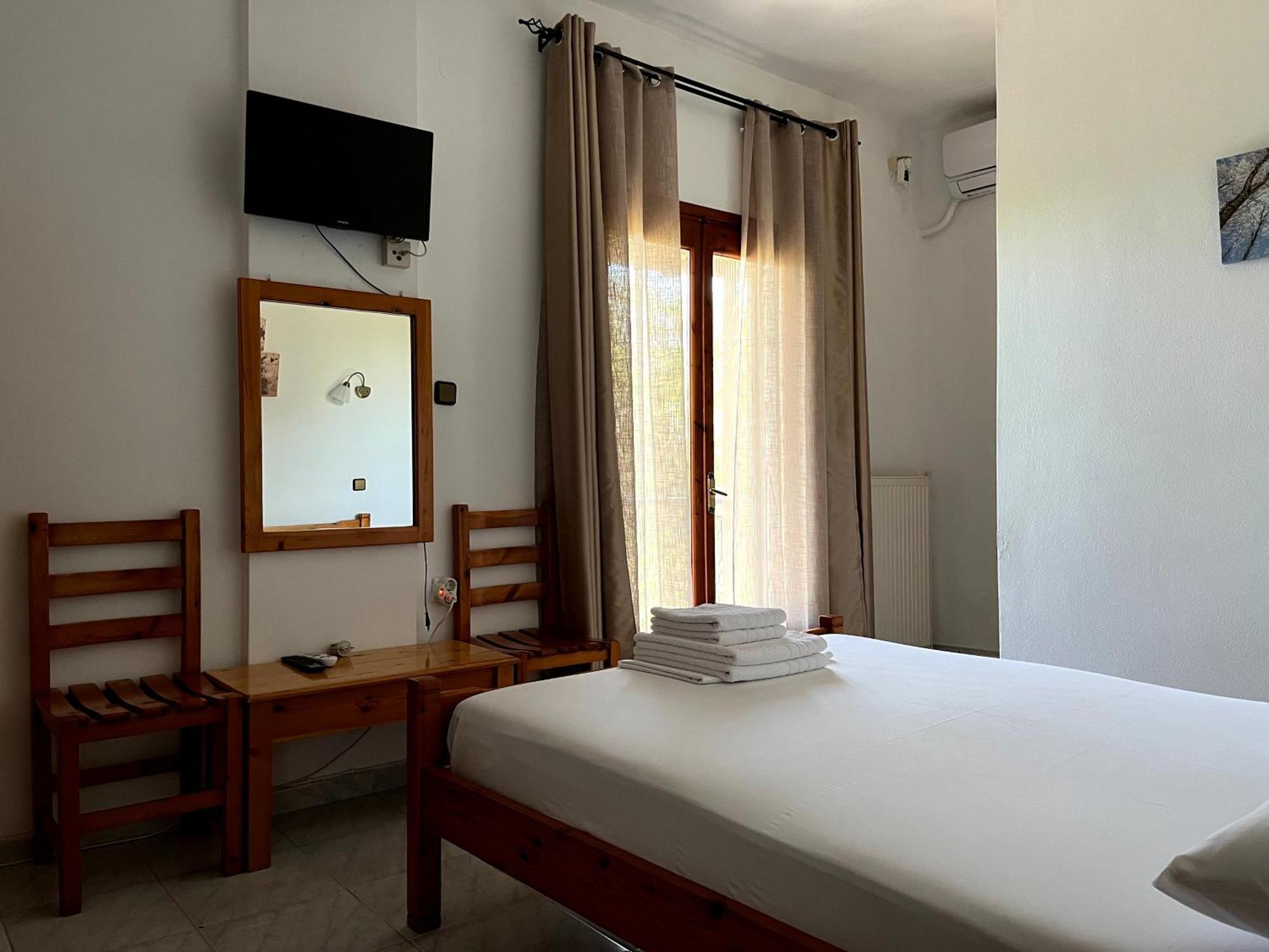 Akamatis Giorgos Hotel Therma  Kamer foto